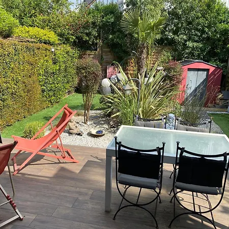 Road House Antony Rum i privatbostad Fresnes (Val-de-Marne)